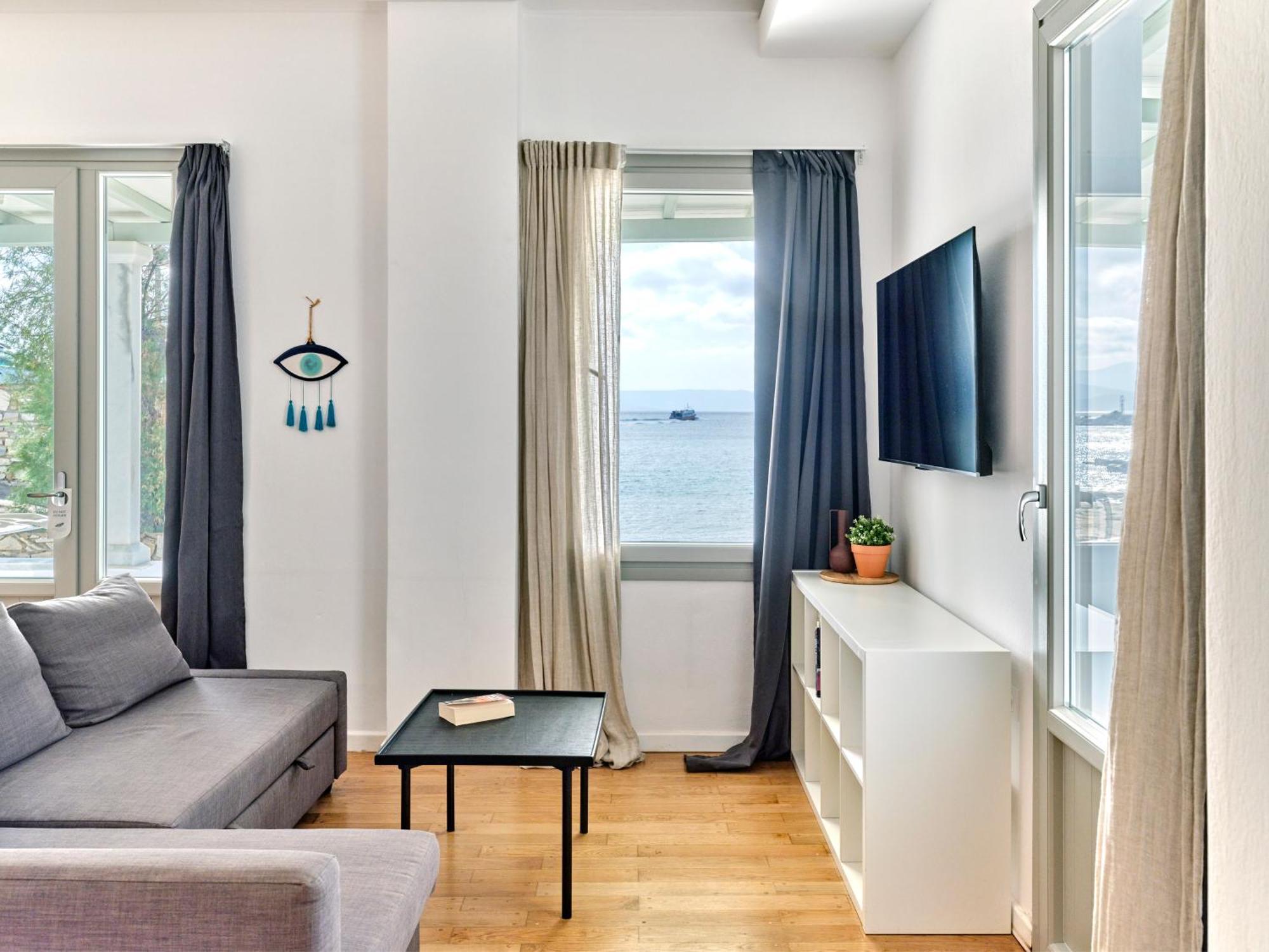 Magoo Suites Logaras Eksteriør billede