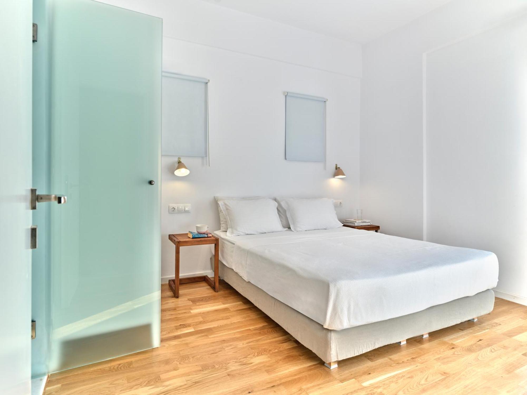 Magoo Suites Logaras Eksteriør billede