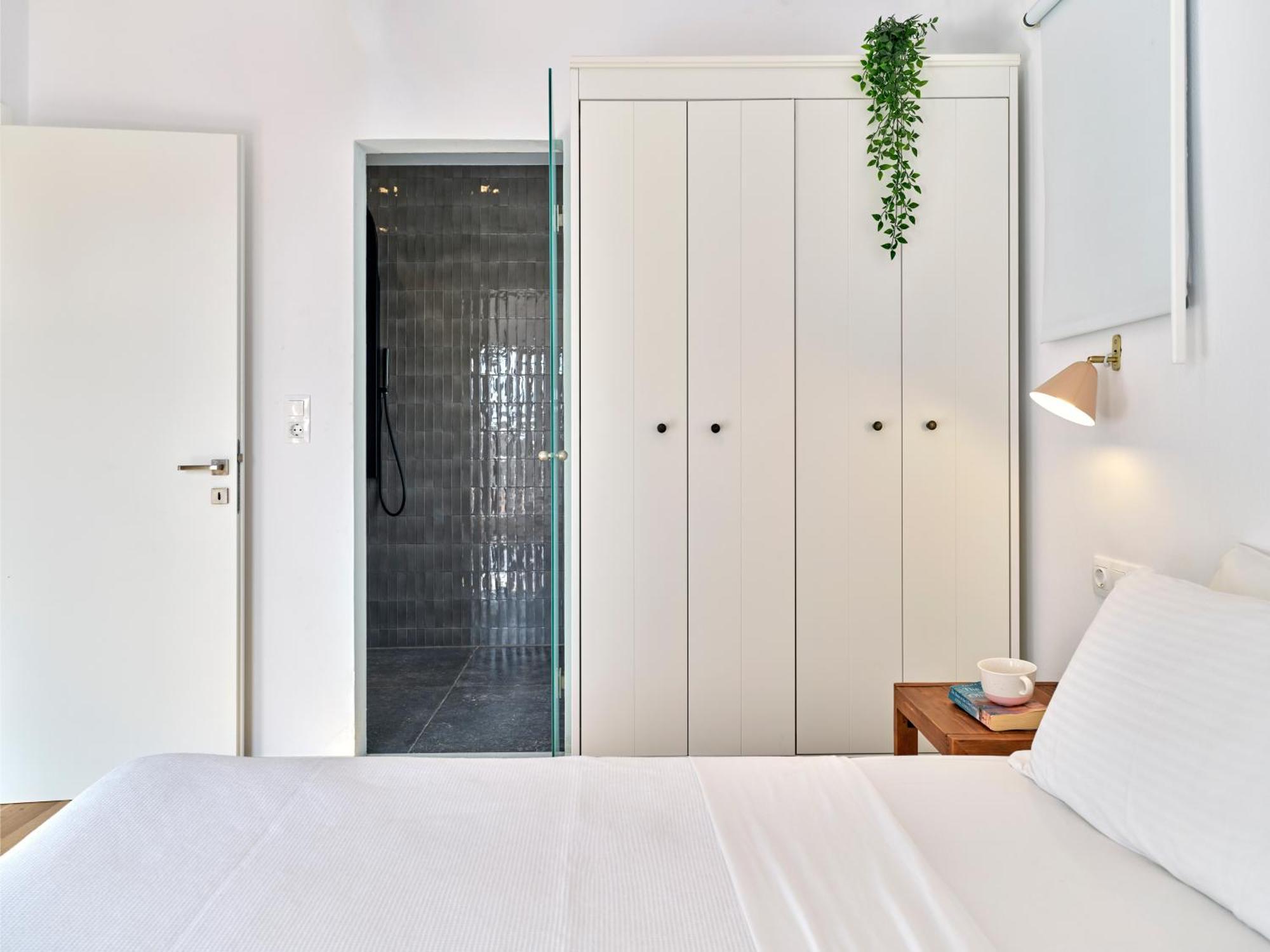 Magoo Suites Logaras Eksteriør billede