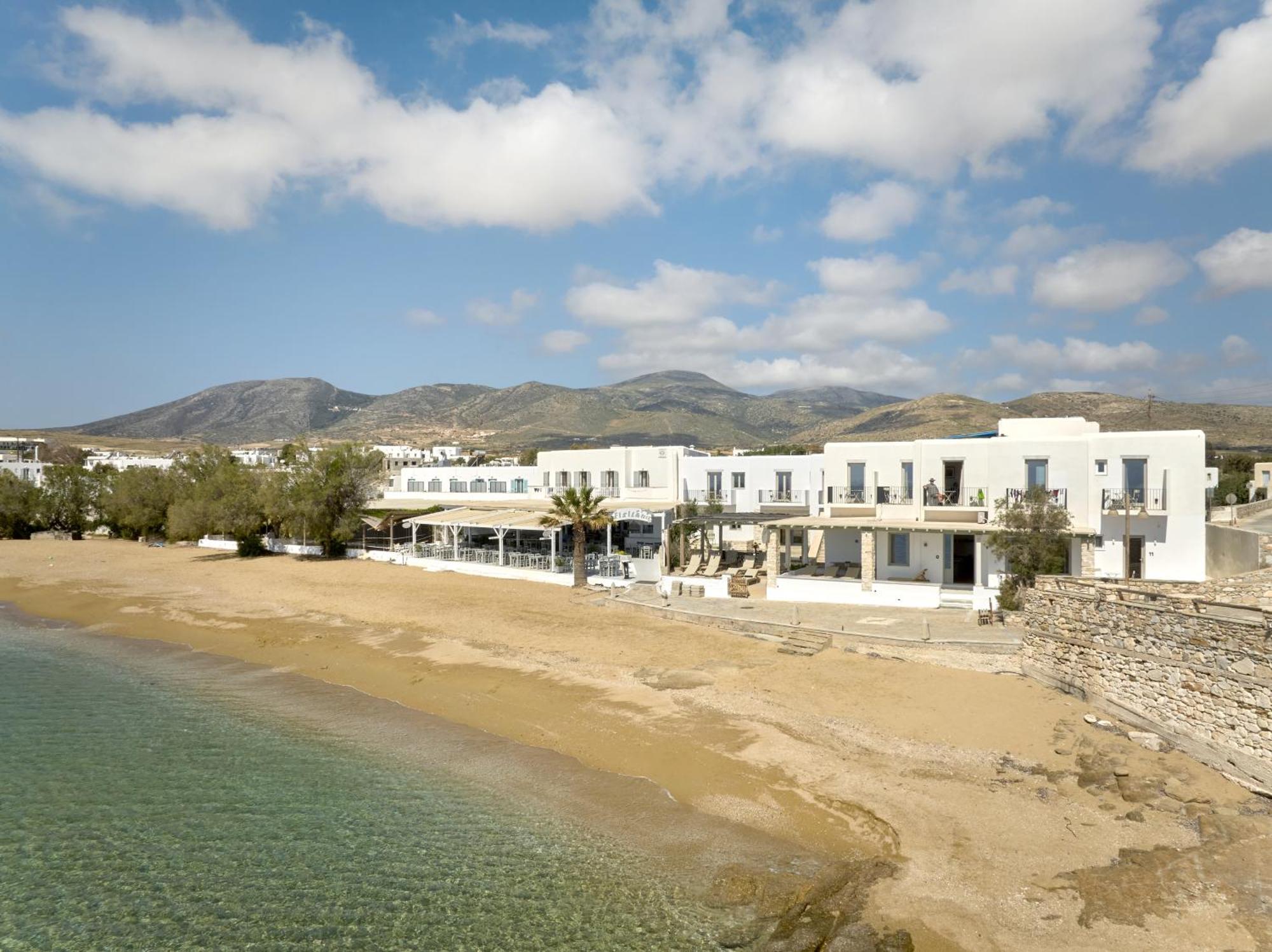 Magoo Suites Logaras Eksteriør billede