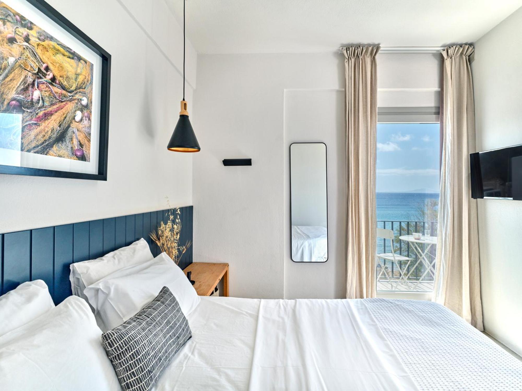 Magoo Suites Logaras Eksteriør billede