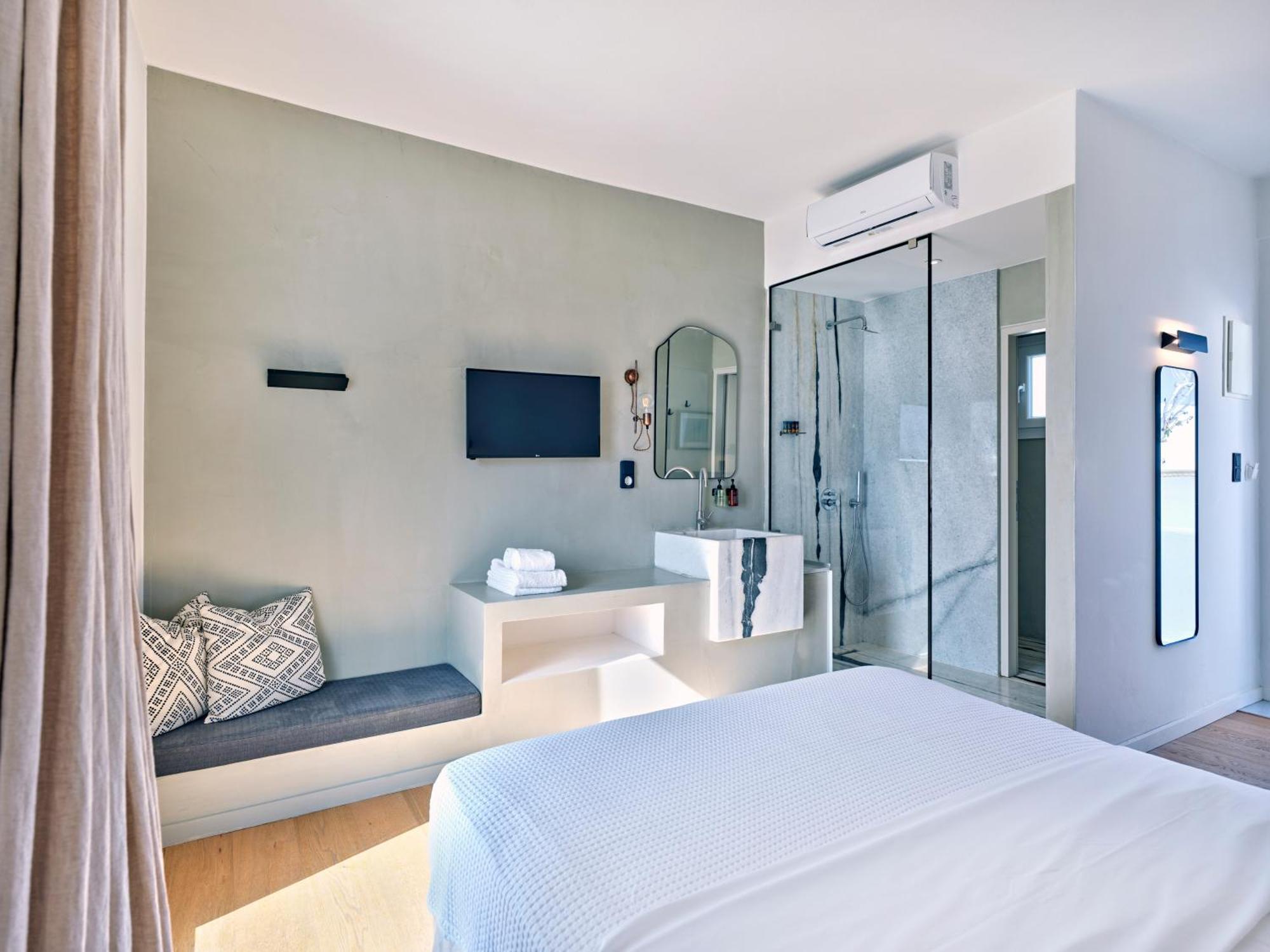 Magoo Suites Logaras Eksteriør billede